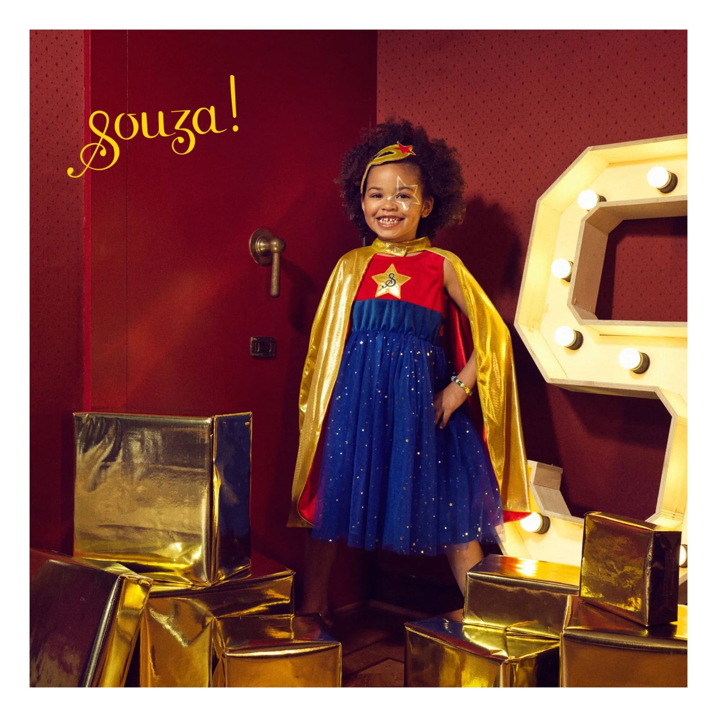 Super Hero girl (2 sizes)