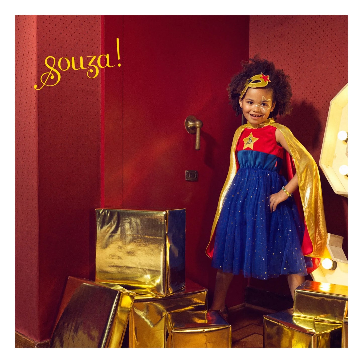 Super Hero girl (2 sizes)