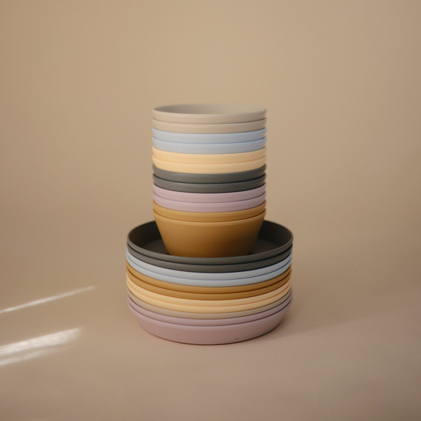 Round Dinnerware Bowl