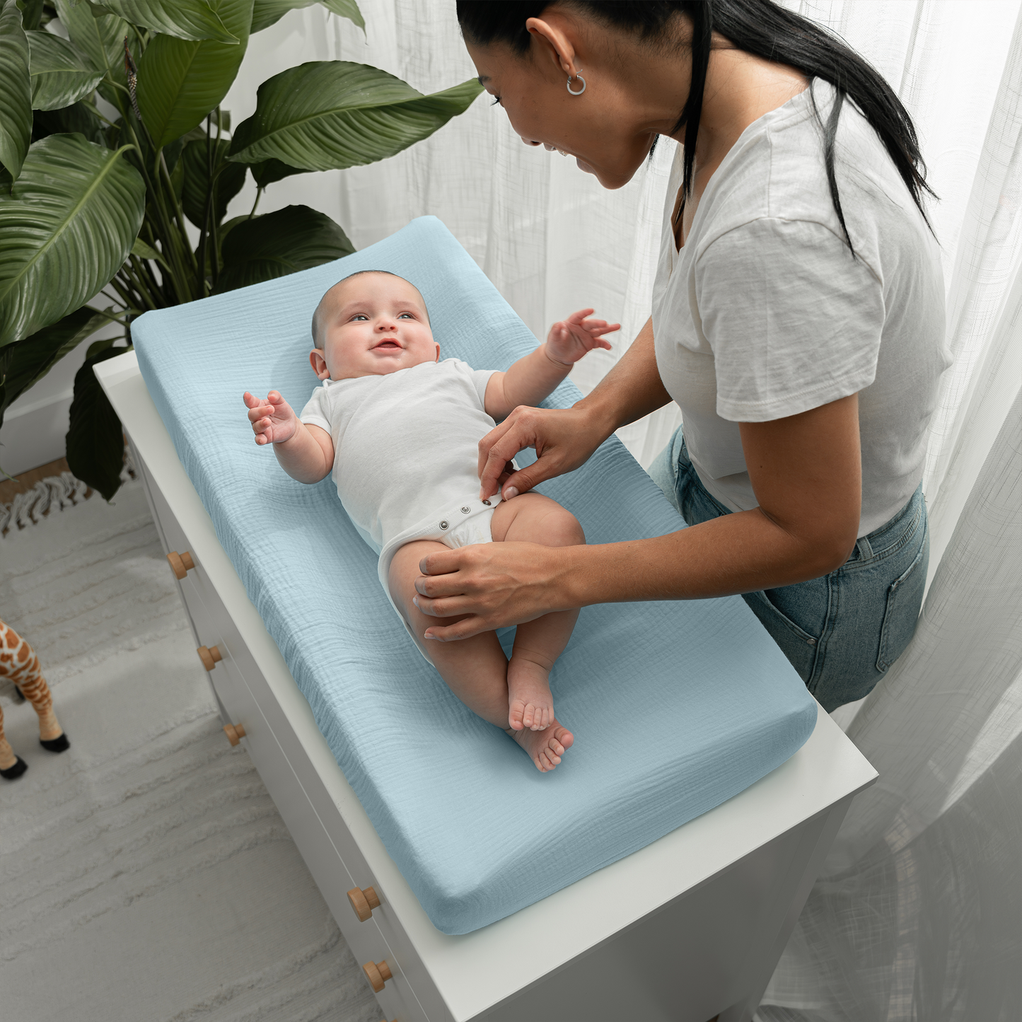 Muslin Fitted Changing Pad Cover by Comfy Cubs