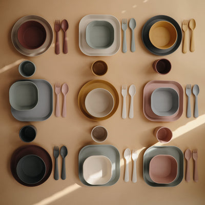 Round Dinnerware Plates