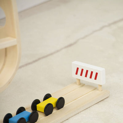 Avenlur Wooden Car Ramp – Fast, Fun, and Educational