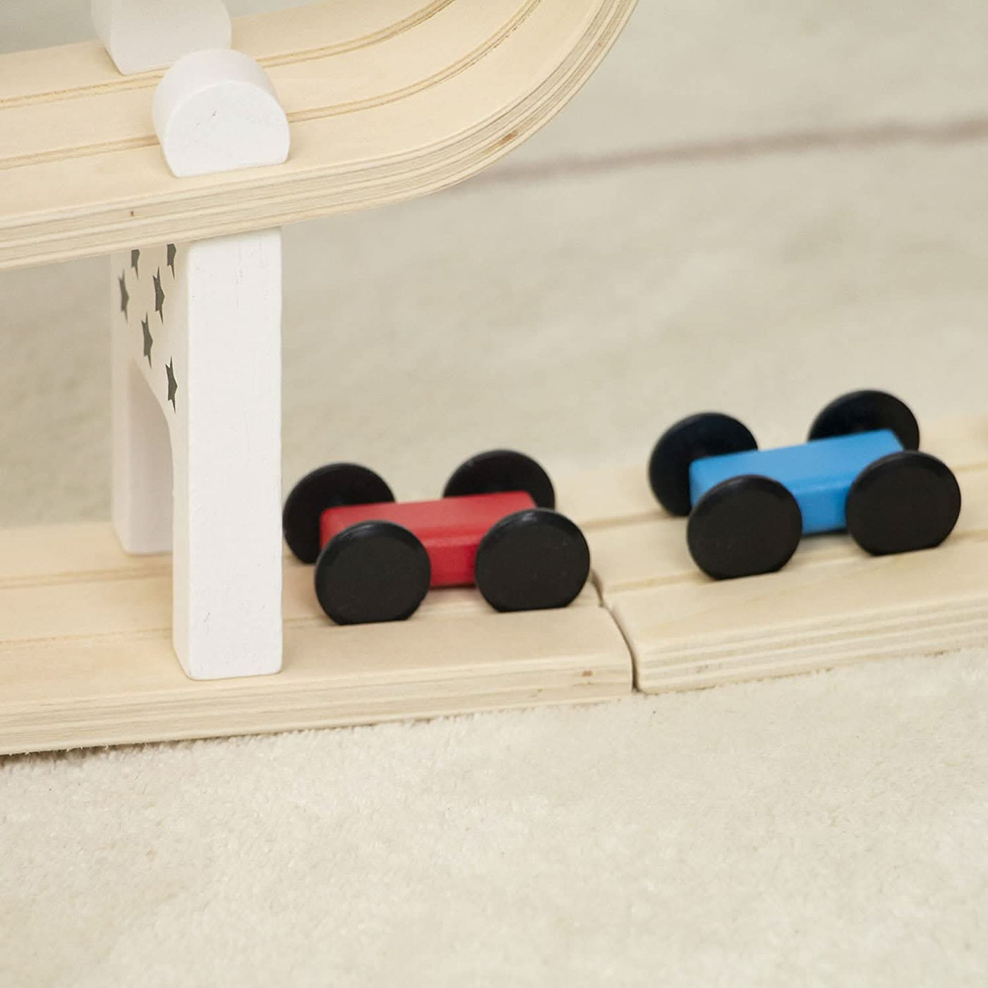 Avenlur Wooden Car Ramp – Fast, Fun, and Educational