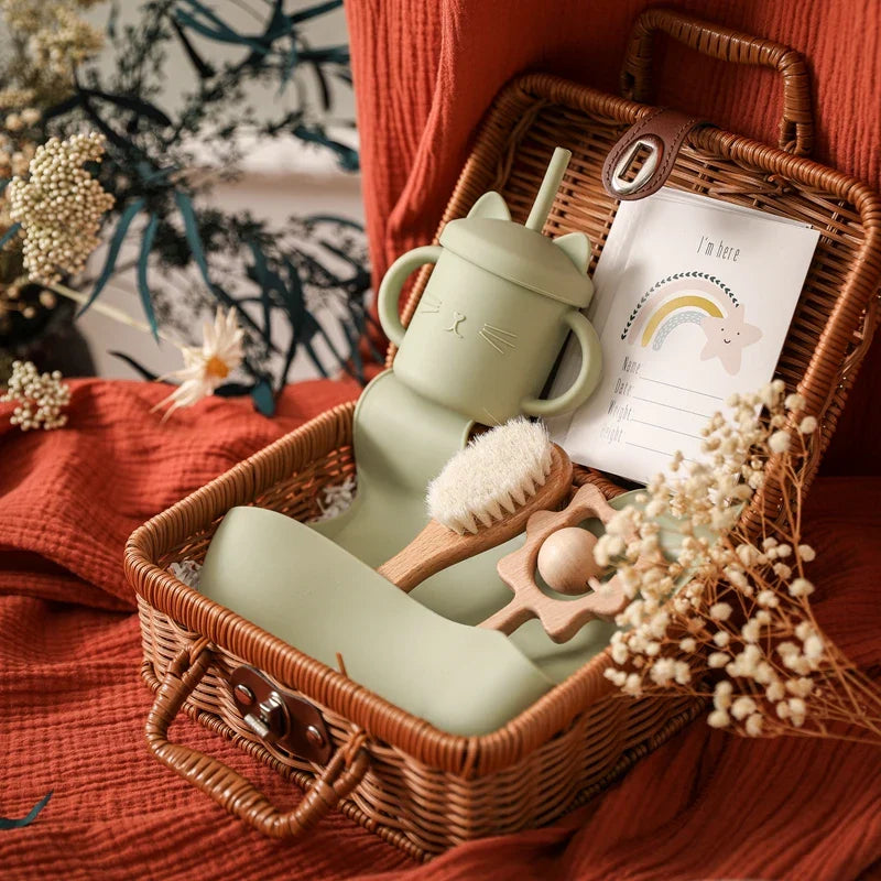Vintage Style Baby Gift Box. 7Pcs