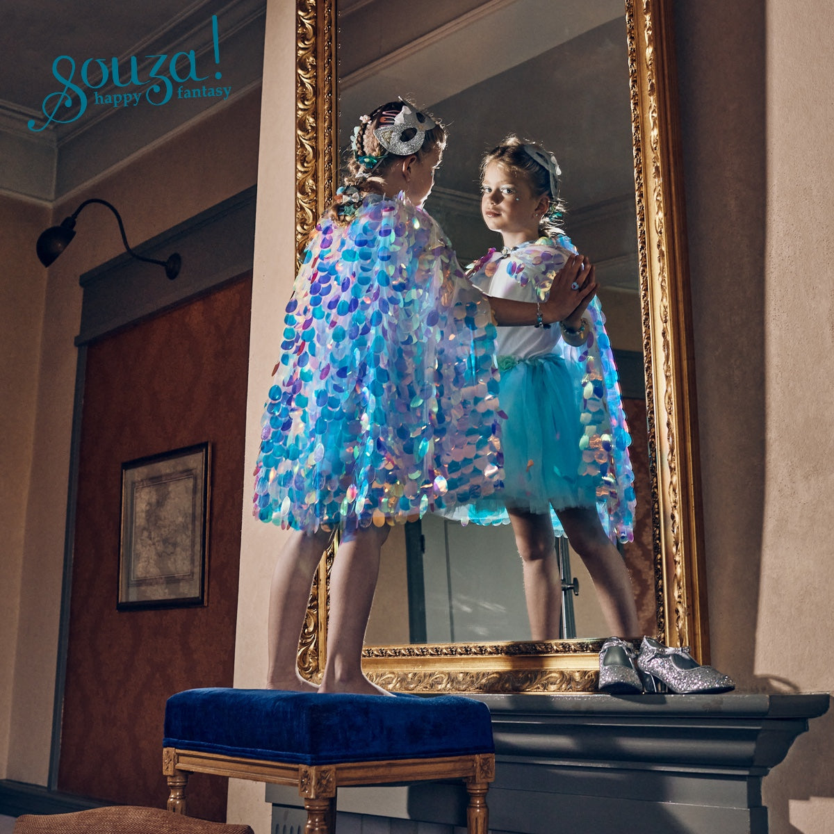 Lorelie - Cape (2 sizes)