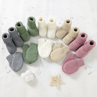 Newborn Knit Socks With Knit Mitten Gloves