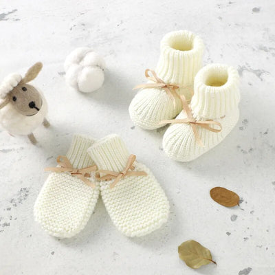 Newborn Knit Socks With Knit Mitten Gloves