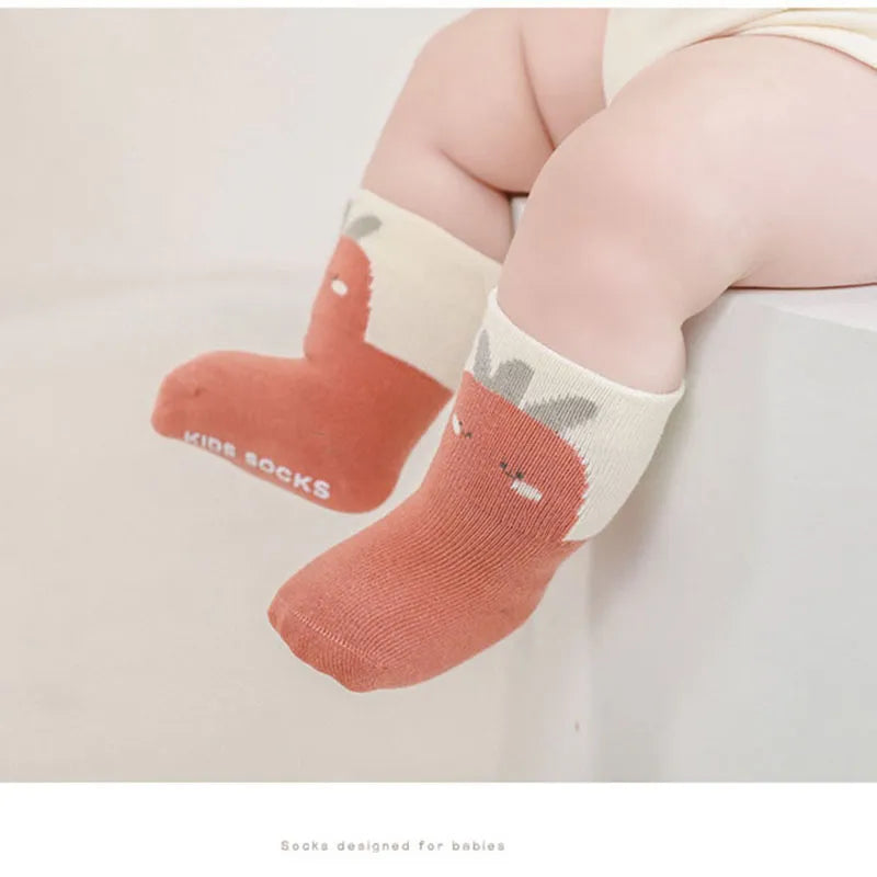 5 Pairs Comfy Cartoon Midi Socks