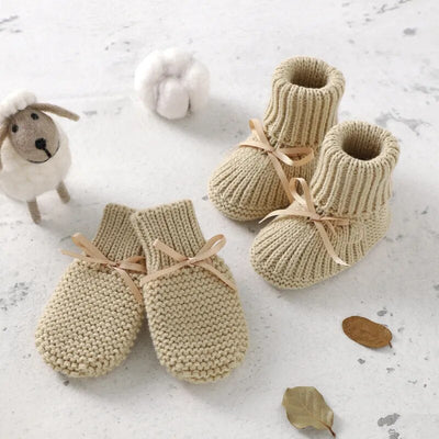 Newborn Knit Socks With Knit Mitten Gloves