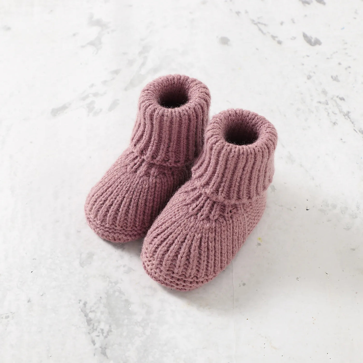 Newborn Knit Socks With Knit Mitten Gloves