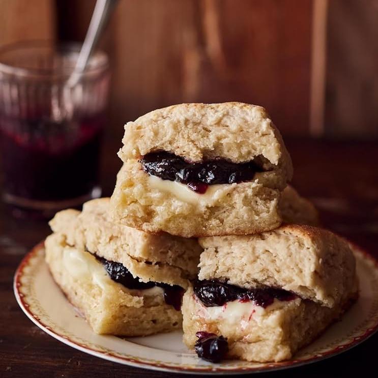 Bayou : Feasting Through the Seasons of a Cajun Life