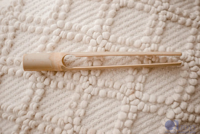 QToys  Bamboo Tongs
