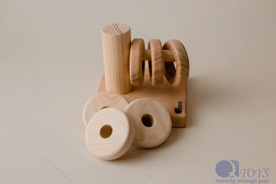 QToys Horizontal Hanger