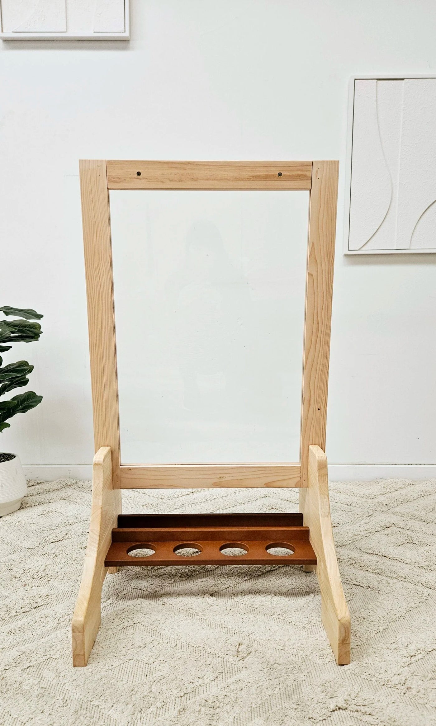 QToys Toddler Perspex Easel