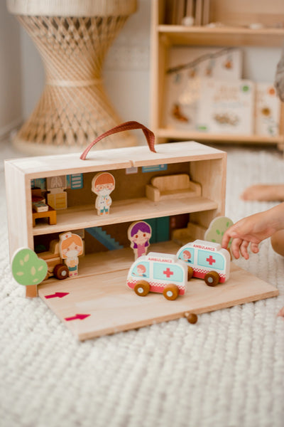QToys  Portable Hospital Set