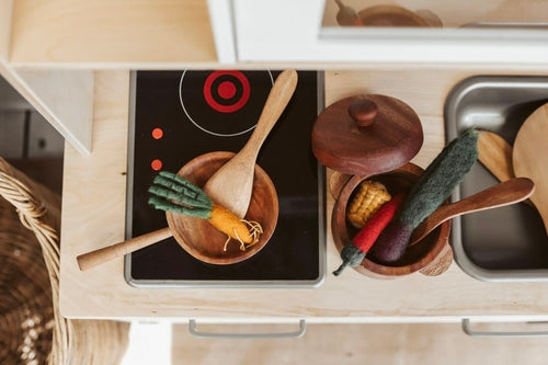 QToys MAHOGANY PAN & POT SET