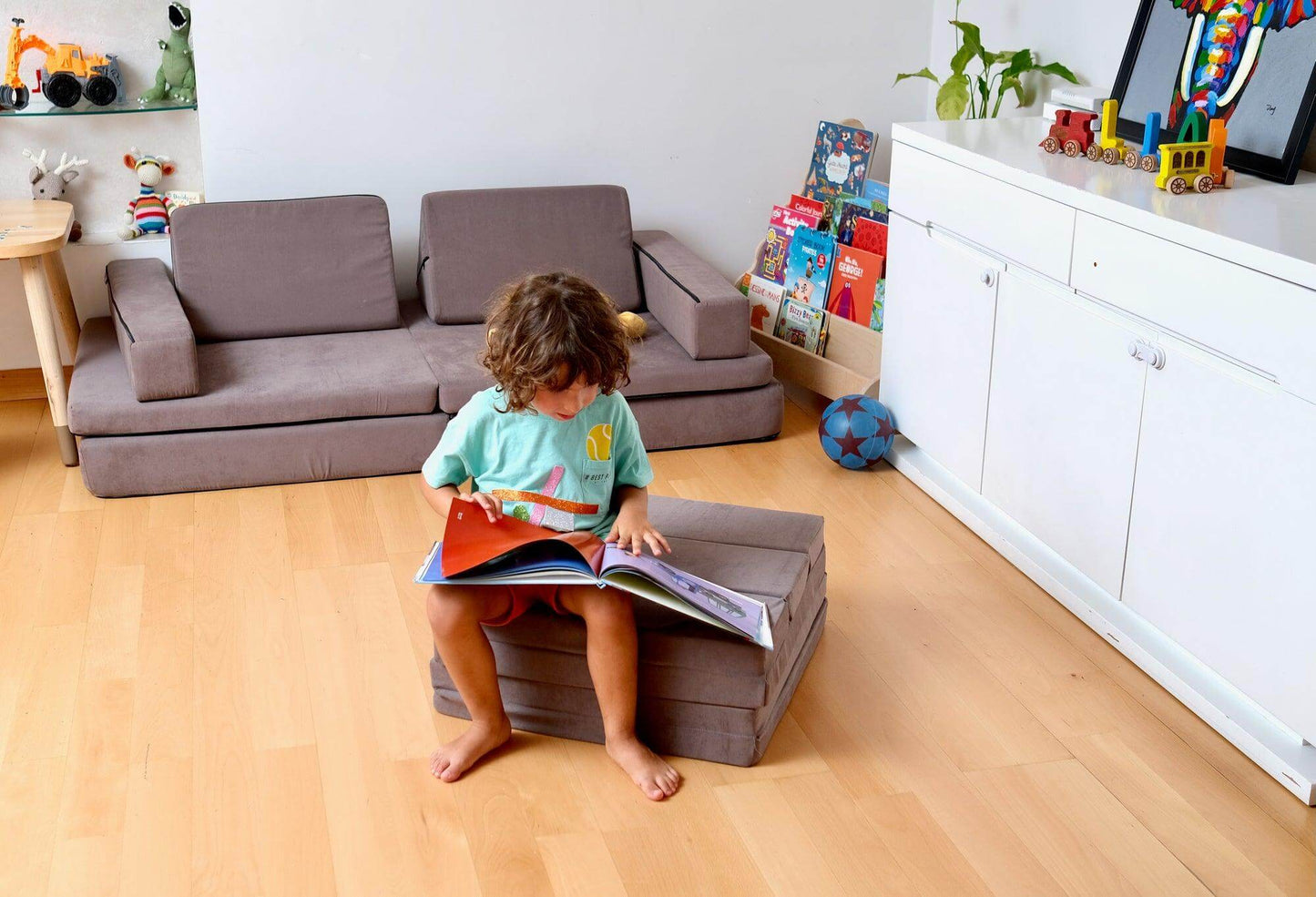 Transformable Kids Play Mat and Couch for Playtime and Relaxation